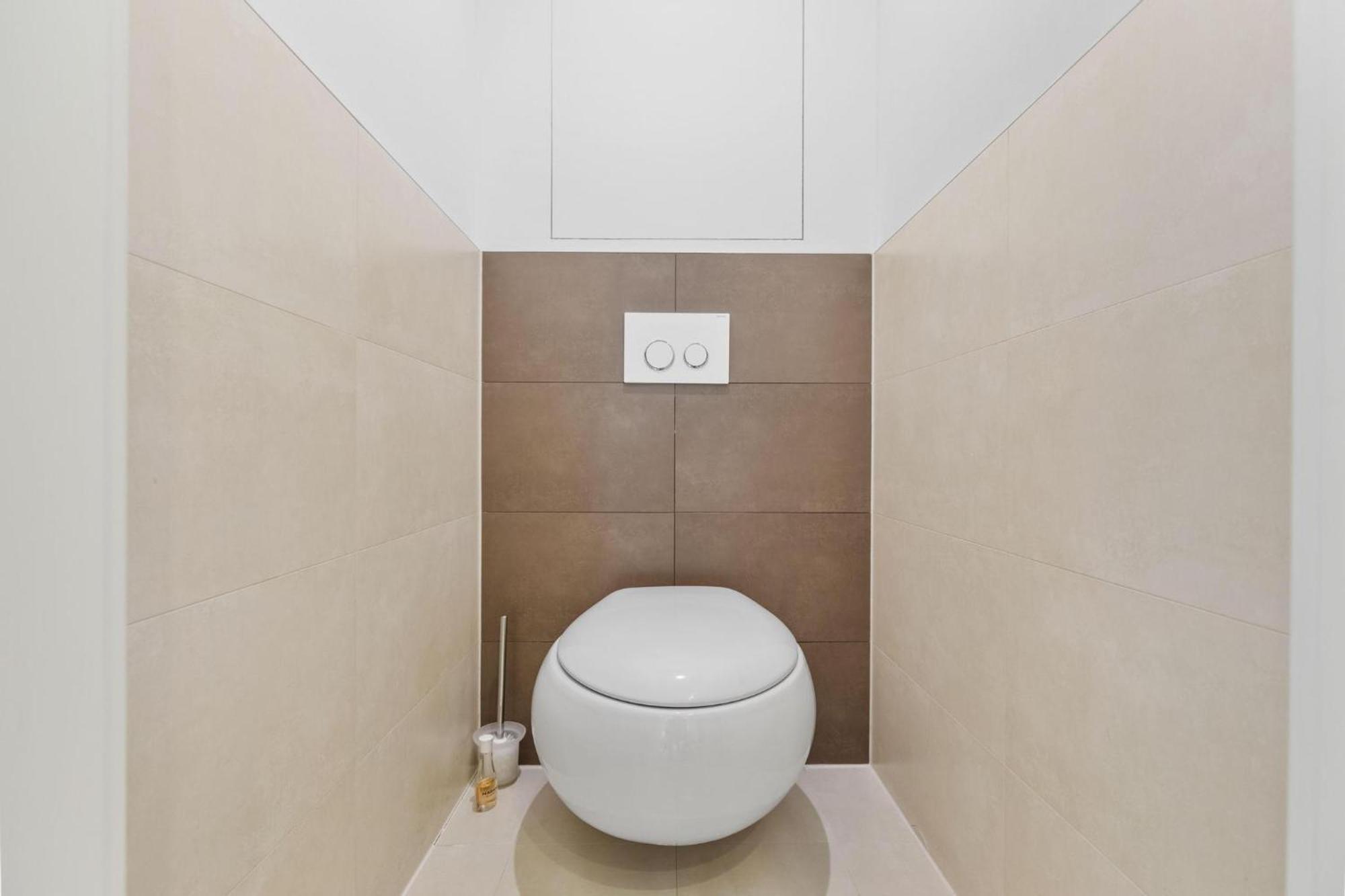 Sky Apartman In Bratislava - With 2 Parking Places Bagian luar foto